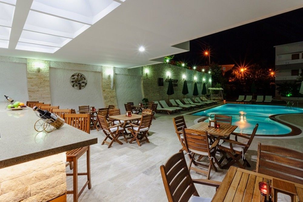 切什梅爱琴海郁金香酒店 Çeşme 外观 照片