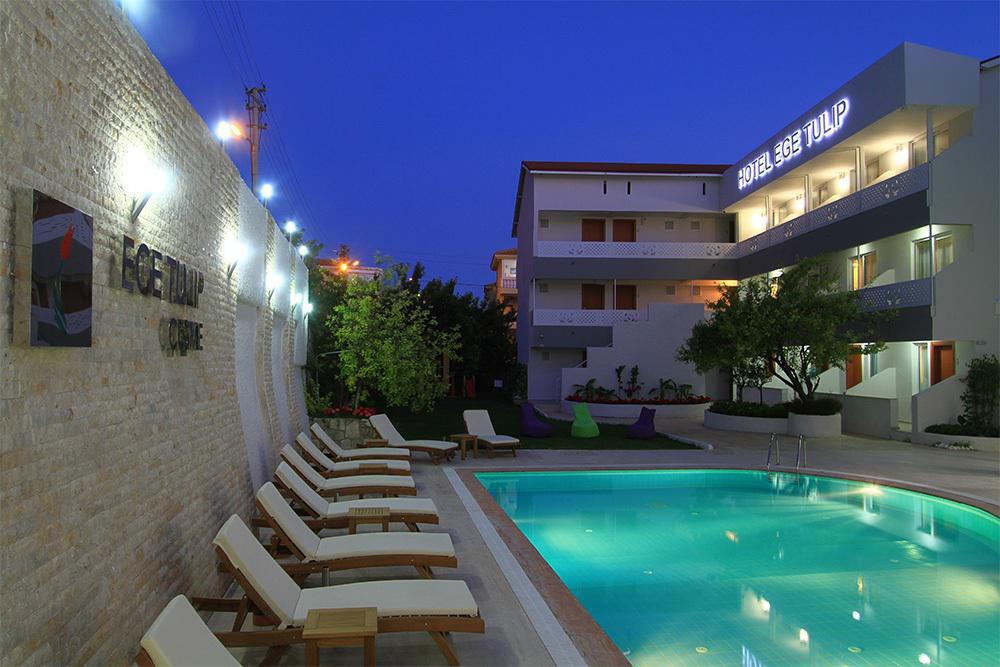 切什梅爱琴海郁金香酒店 Çeşme 外观 照片